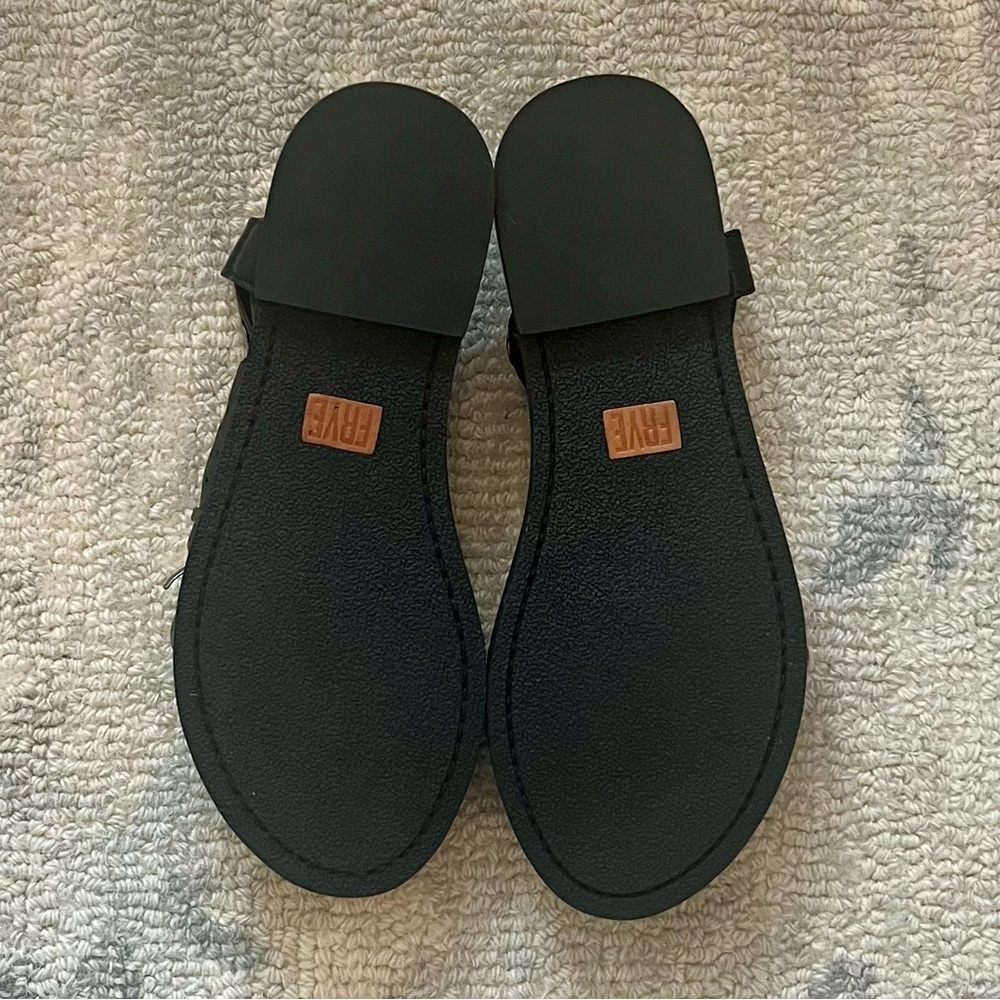 Frye Morgan Flat Sandals - Picture 3 of 6